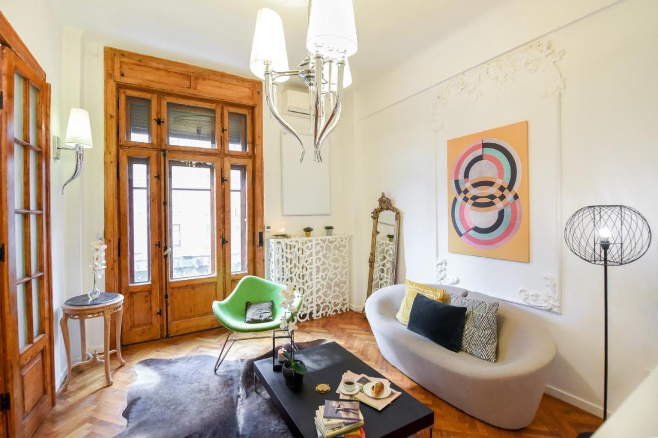 Love.Travel.Explore ♥️Apt W/ Balcony In Old Town Apartment Bucharest Luaran gambar